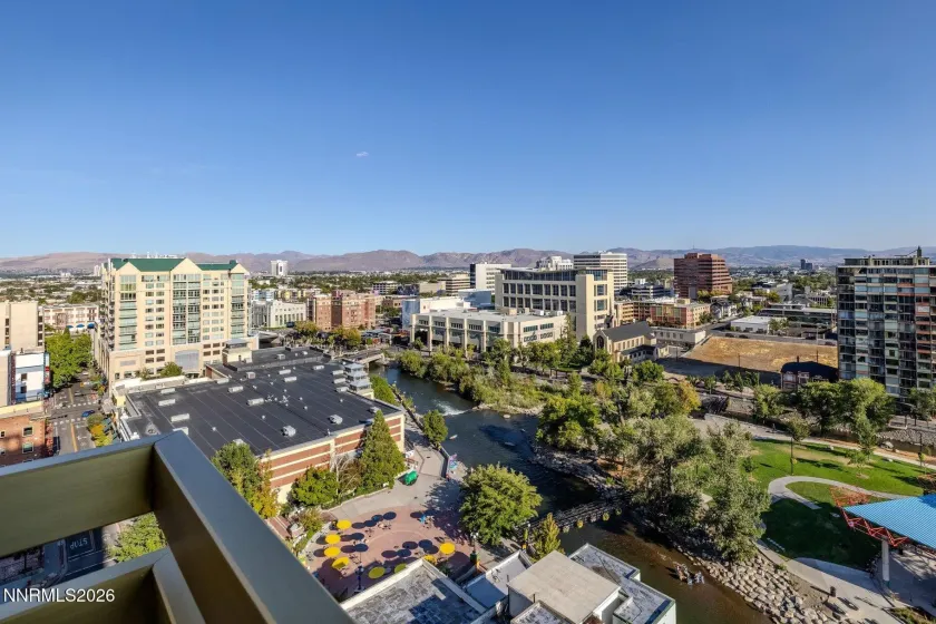 100 Arlington, Reno, Nevada 89501, 1 Bedroom Bedrooms, ,2 BathroomsBathrooms,Residential,Residential,Arlington,0,260011624