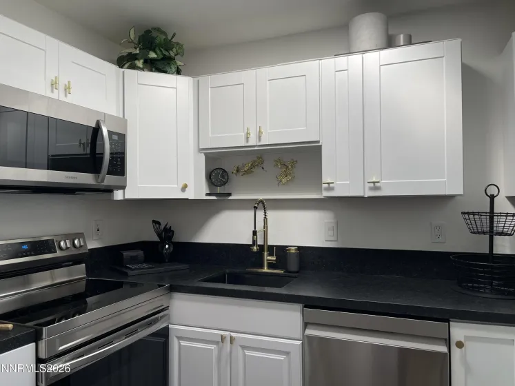 1055 Baywood #D, Sparks, Nevada 89434, 1 Bedroom Bedrooms, ,1 BathroomBathrooms,Residential,Residential,Baywood #D,0,260011638