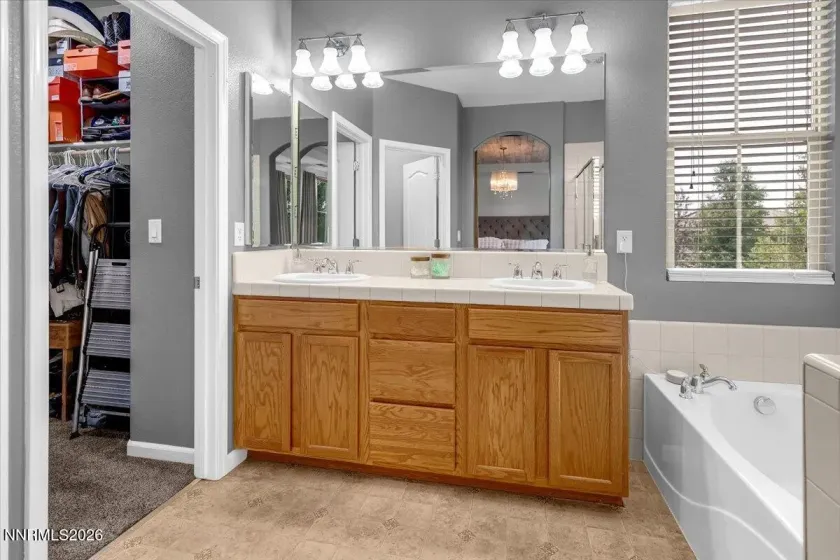 7215 Fox Wood, Sparks, Nevada 89436, 3 Bedrooms Bedrooms, ,3 BathroomsBathrooms,Residential,Residential,Fox Wood,0,260011640