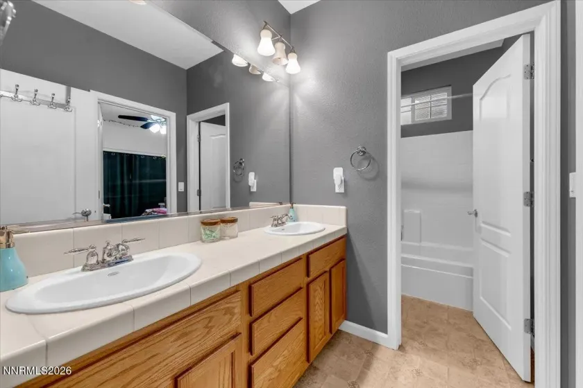 7215 Fox Wood, Sparks, Nevada 89436, 3 Bedrooms Bedrooms, ,3 BathroomsBathrooms,Residential,Residential,Fox Wood,0,260011640