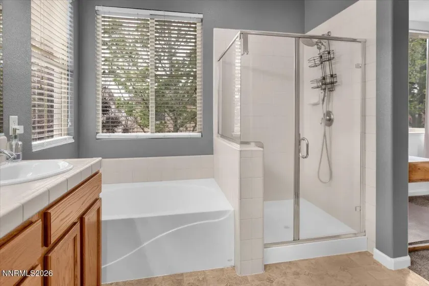 7215 Fox Wood, Sparks, Nevada 89436, 3 Bedrooms Bedrooms, ,3 BathroomsBathrooms,Residential,Residential,Fox Wood,0,260011640