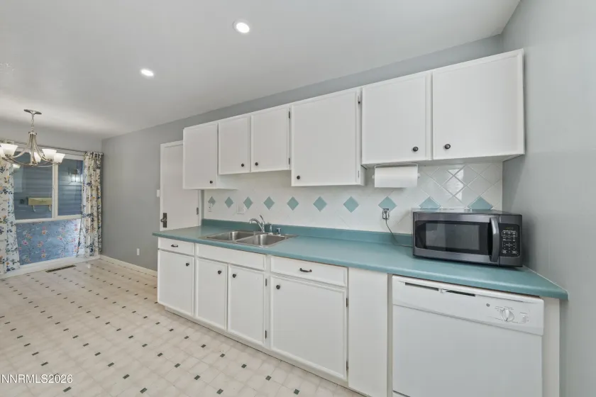 3015 Slater, Reno, Nevada 89503, 3 Bedrooms Bedrooms, ,2 BathroomsBathrooms,Residential,Residential,Slater,0,260011641
