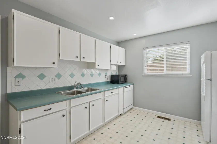 3015 Slater, Reno, Nevada 89503, 3 Bedrooms Bedrooms, ,2 BathroomsBathrooms,Residential,Residential,Slater,0,260011641