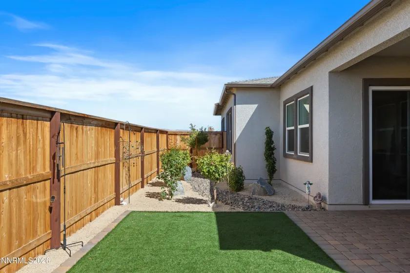 7285 Basin Rdg, Sparks, Nevada 89436, 2 Bedrooms Bedrooms, ,2 BathroomsBathrooms,Residential,Residential,Basin Rdg,0,260011649