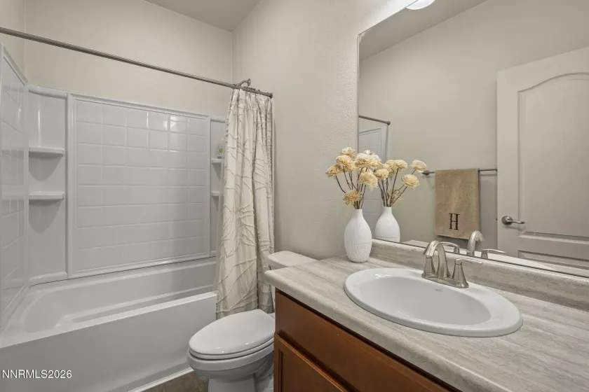 18527 Mountain Ash, Reno, Nevada 89508, 4 Bedrooms Bedrooms, ,3 BathroomsBathrooms,Residential,Residential,Mountain Ash,0,260011626