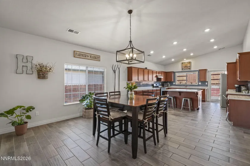 18527 Mountain Ash, Reno, Nevada 89508, 4 Bedrooms Bedrooms, ,3 BathroomsBathrooms,Residential,Residential,Mountain Ash,0,260011626