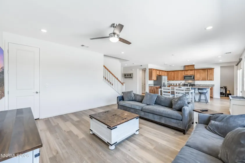 8007 Furnace Creek, Sparks, Nevada 89436, 4 Bedrooms Bedrooms, ,3 BathroomsBathrooms,Residential,Residential,Furnace Creek,0,260011657