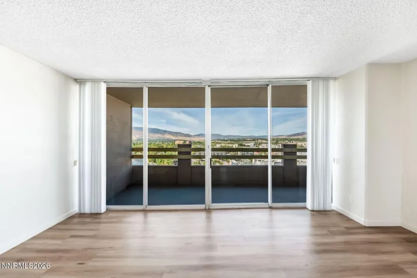 100 Arlington, Reno, Nevada 89501, 1 Bedroom Bedrooms, ,2 BathroomsBathrooms,Residential,Residential,Arlington,0,260011669