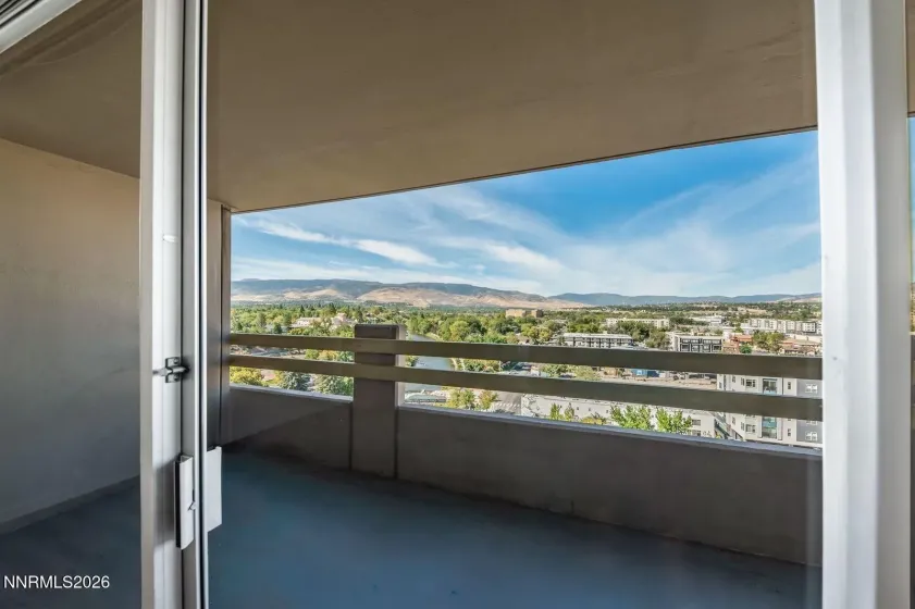 100 Arlington, Reno, Nevada 89501, 1 Bedroom Bedrooms, ,2 BathroomsBathrooms,Residential,Residential,Arlington,0,260011669