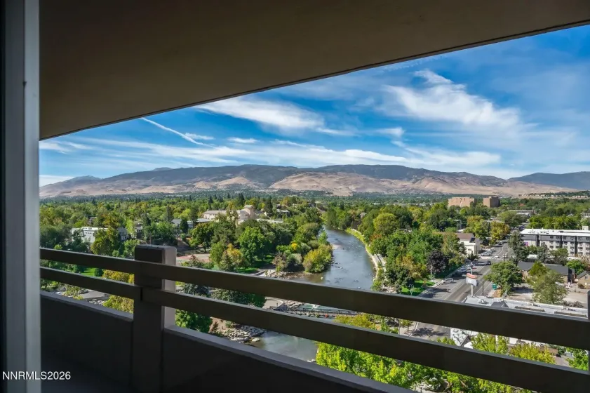 100 Arlington, Reno, Nevada 89501, 1 Bedroom Bedrooms, ,2 BathroomsBathrooms,Residential,Residential,Arlington,0,260011669