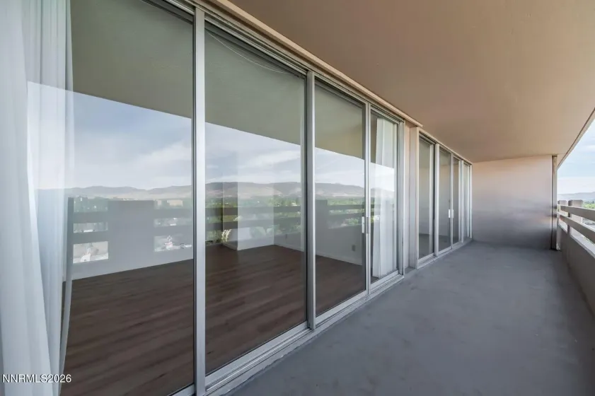 100 Arlington, Reno, Nevada 89501, 1 Bedroom Bedrooms, ,2 BathroomsBathrooms,Residential,Residential,Arlington,0,260011669