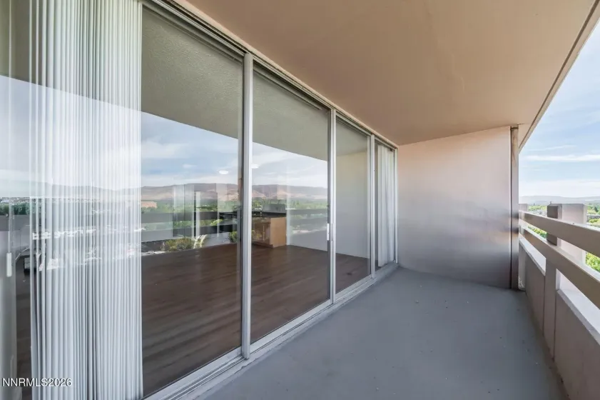 100 Arlington, Reno, Nevada 89501, 1 Bedroom Bedrooms, ,2 BathroomsBathrooms,Residential,Residential,Arlington,0,260011669