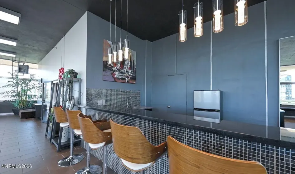 100 Arlington, Reno, Nevada 89501, 1 Bedroom Bedrooms, ,2 BathroomsBathrooms,Residential,Residential,Arlington,0,260011669