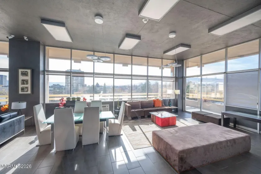 100 Arlington, Reno, Nevada 89501, 1 Bedroom Bedrooms, ,2 BathroomsBathrooms,Residential,Residential,Arlington,0,260011669