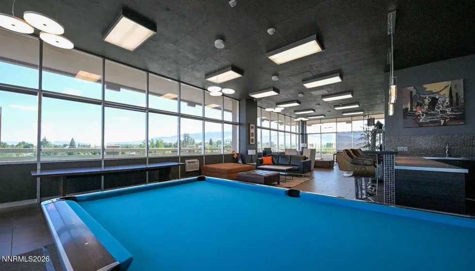 100 Arlington, Reno, Nevada 89501, 1 Bedroom Bedrooms, ,2 BathroomsBathrooms,Residential,Residential,Arlington,0,260011669