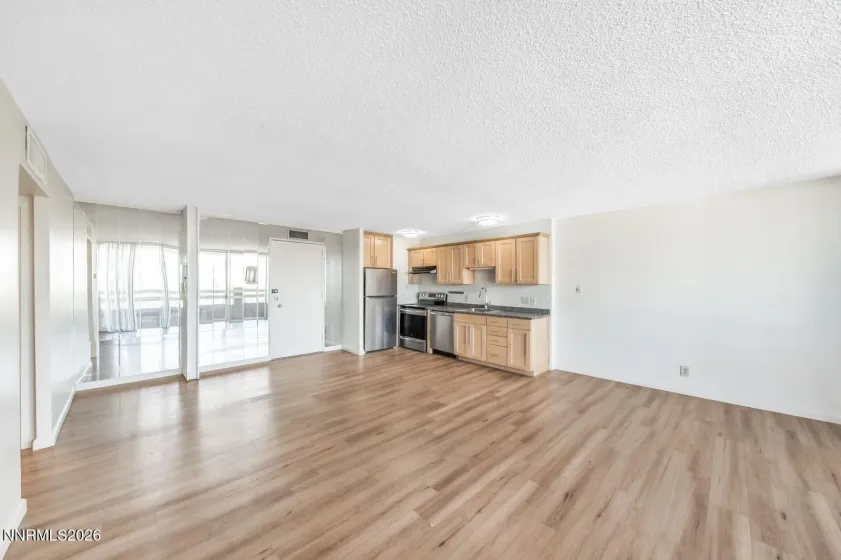 100 Arlington, Reno, Nevada 89501, 1 Bedroom Bedrooms, ,2 BathroomsBathrooms,Residential,Residential,Arlington,0,260011669