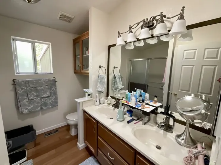 19 Coventry Way, Reno, Nevada 89506, 2 Bedrooms Bedrooms, 12 Rooms Rooms,2 BathroomsBathrooms,Manufactured,Residential,Coventry,0,260011672