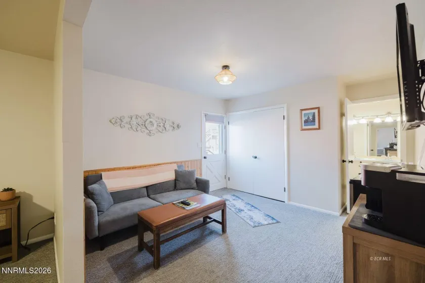 925 Lamoille, Lamoille, Nevada 89828, ,Commercial Sale,Residential,Lamoille,0,260011692