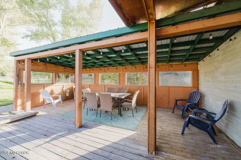 925 Lamoille, Lamoille, Nevada 89828, ,Commercial Sale,Residential,Lamoille,0,260011692