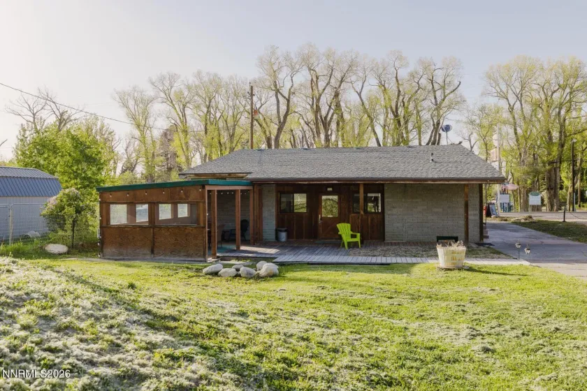 925 Lamoille, Lamoille, Nevada 89828, ,Commercial Sale,Residential,Lamoille,0,260011692