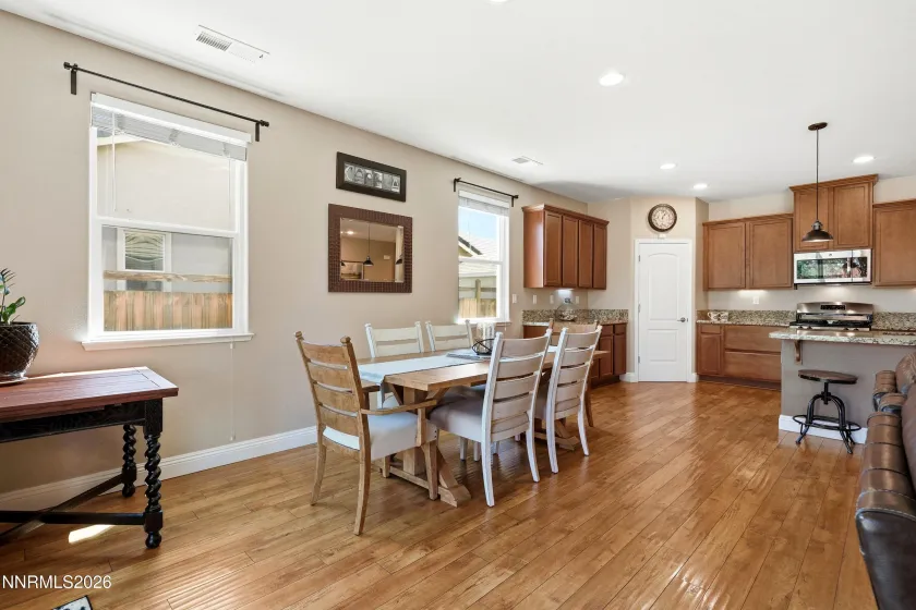 4270 Matter, Sparks, Nevada 89436, 3 Bedrooms Bedrooms, ,2 BathroomsBathrooms,Residential,Residential,Matter,0,260011687