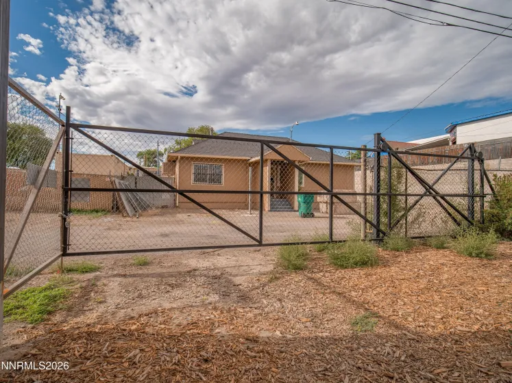 1939 Pacific, Sparks, Nevada 89431, ,Commercial Sale,Residential,Pacific,0,260011787