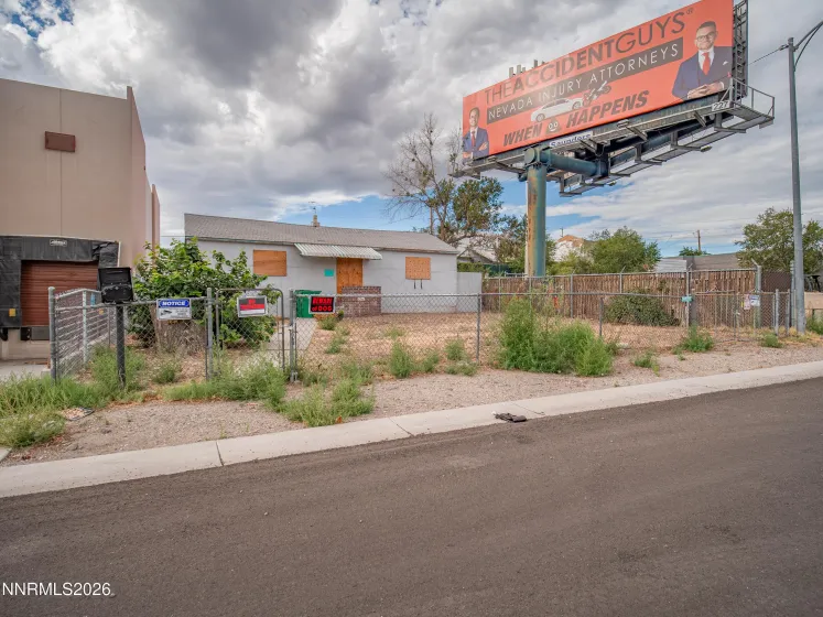 1939 Pacific, Sparks, Nevada 89431, ,Commercial Sale,Residential,Pacific,0,260011787