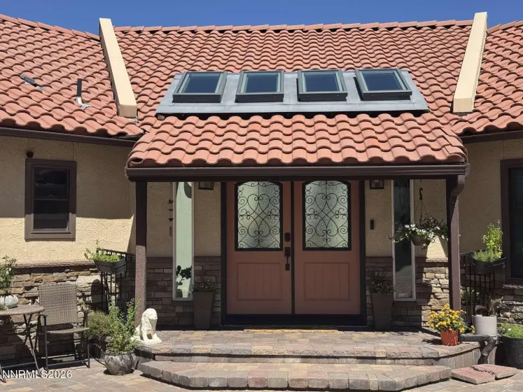 1547 Kestrel, Reno, Nevada 89509, 5 Bedrooms Bedrooms, ,4 BathroomsBathrooms,Residential,Residential,Kestrel,0,260011797