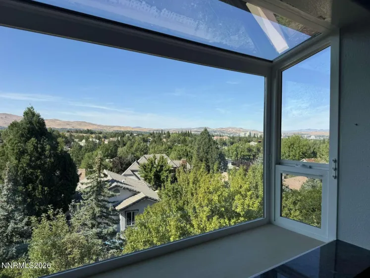 1547 Kestrel, Reno, Nevada 89509, 5 Bedrooms Bedrooms, ,4 BathroomsBathrooms,Residential,Residential,Kestrel,0,260011797