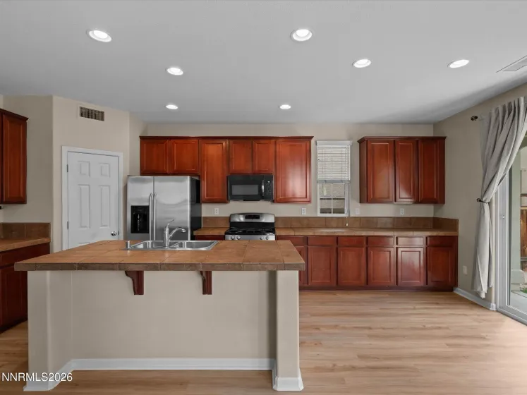 7057 Sacred, Sparks, Nevada 89436, 4 Bedrooms Bedrooms, ,3 BathroomsBathrooms,Residential,Residential,Sacred,0,260011807