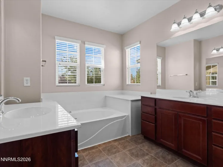 7057 Sacred, Sparks, Nevada 89436, 4 Bedrooms Bedrooms, ,3 BathroomsBathrooms,Residential,Residential,Sacred,0,260011807