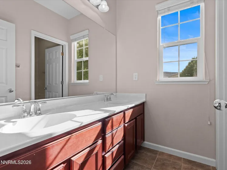 7057 Sacred, Sparks, Nevada 89436, 4 Bedrooms Bedrooms, ,3 BathroomsBathrooms,Residential,Residential,Sacred,0,260011807