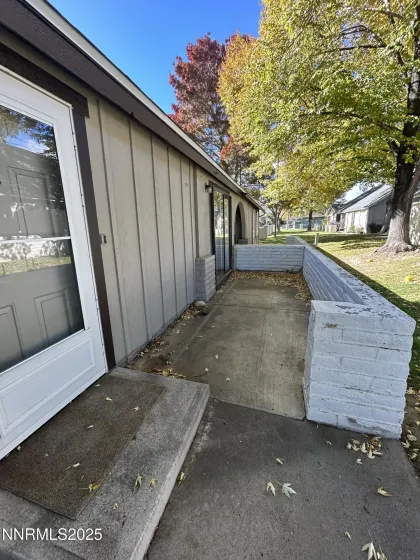 1706 London Circle, Sparks, Nevada 89431, 2 Bedrooms Bedrooms, ,2 BathroomsBathrooms,Residential Lease,Manufactured,London Circle,0,260011754