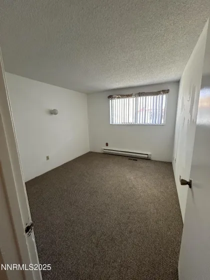 1706 London Circle, Sparks, Nevada 89431, 2 Bedrooms Bedrooms, ,2 BathroomsBathrooms,Residential Lease,Manufactured,London Circle,0,260011754