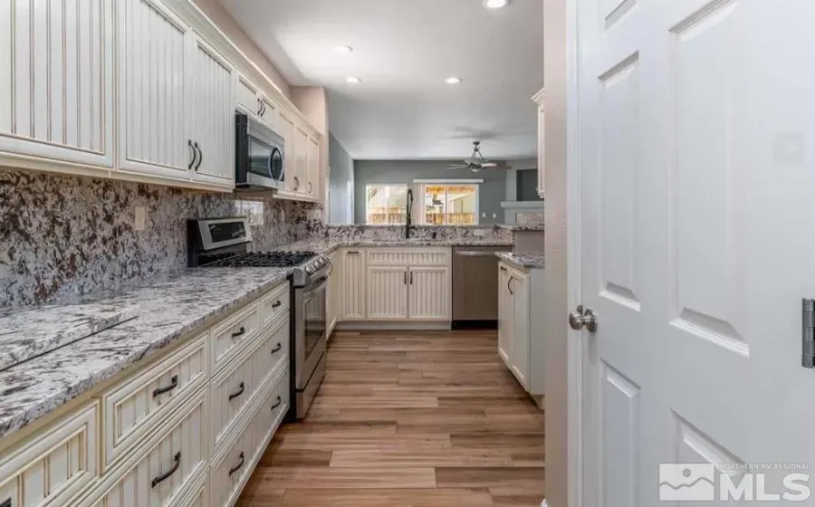 971 Iris, Fernley, Nevada 89408, 4 Bedrooms Bedrooms, ,3 BathroomsBathrooms,Residential Lease,Manufactured,Iris,0,260011755