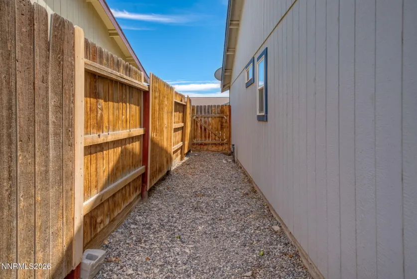 1660 Round Up, Fernley, Nevada 89408, 3 Bedrooms Bedrooms, ,2 BathroomsBathrooms,Residential,Residential,Round Up,0,260011768