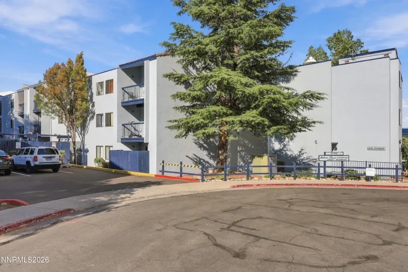 2750 Plumas, Reno, Nevada 89509, 2 Bedrooms Bedrooms, ,2 BathroomsBathrooms,Residential,Residential,Plumas,0,260011822