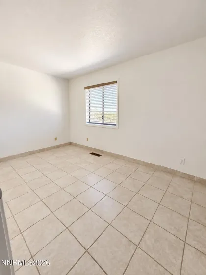 Fifth bedroom