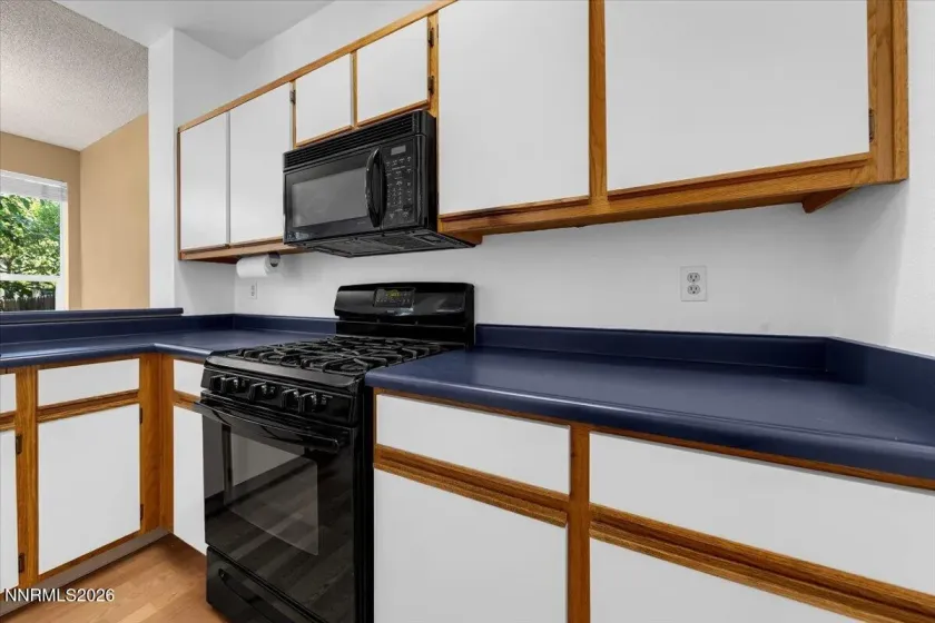 4062 Snowshoe, Reno, Nevada 89502, 2 Bedrooms Bedrooms, ,3 BathroomsBathrooms,Residential,Residential,Snowshoe,0,260011828