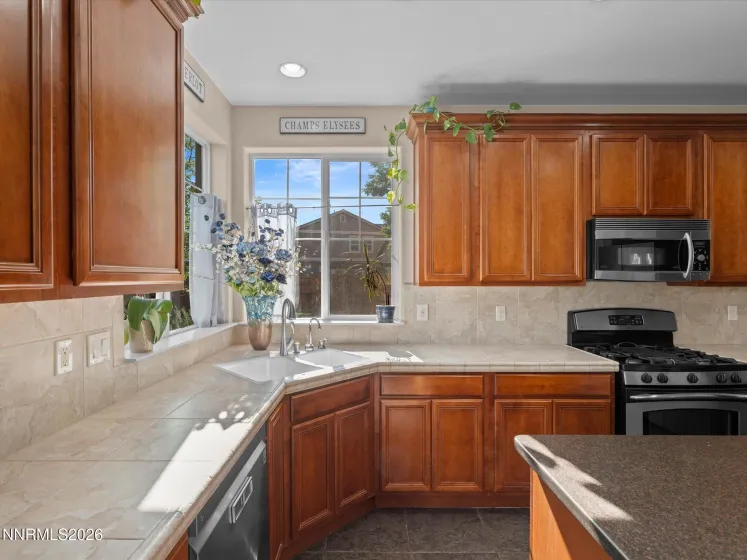 3692 Virgo, Sparks, Nevada 89436, 4 Bedrooms Bedrooms, ,3 BathroomsBathrooms,Residential,Residential,Virgo,0,260011832
