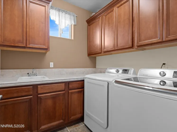 3692 Virgo, Sparks, Nevada 89436, 4 Bedrooms Bedrooms, ,3 BathroomsBathrooms,Residential,Residential,Virgo,0,260011832