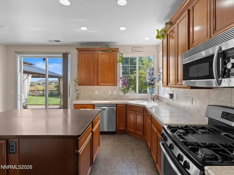 3692 Virgo, Sparks, Nevada 89436, 4 Bedrooms Bedrooms, ,3 BathroomsBathrooms,Residential,Residential,Virgo,0,260011832