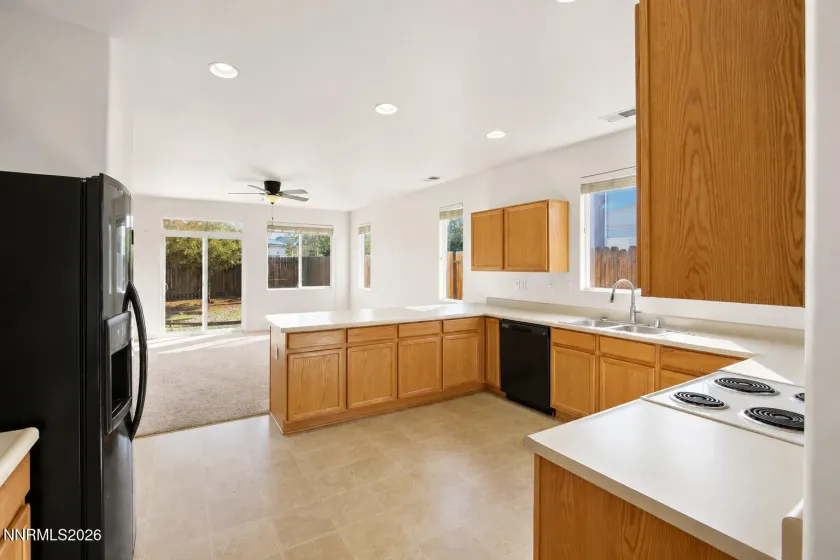 2204 Big Trail, Reno, Nevada 89521, 4 Bedrooms Bedrooms, ,2 BathroomsBathrooms,Residential,Residential,Big Trail,0,260011834