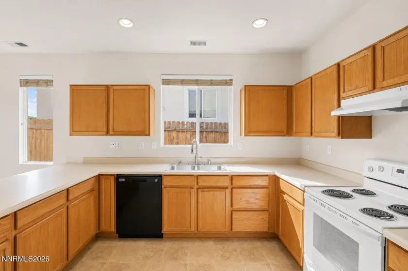 2204 Big Trail, Reno, Nevada 89521, 4 Bedrooms Bedrooms, ,2 BathroomsBathrooms,Residential,Residential,Big Trail,0,260011834