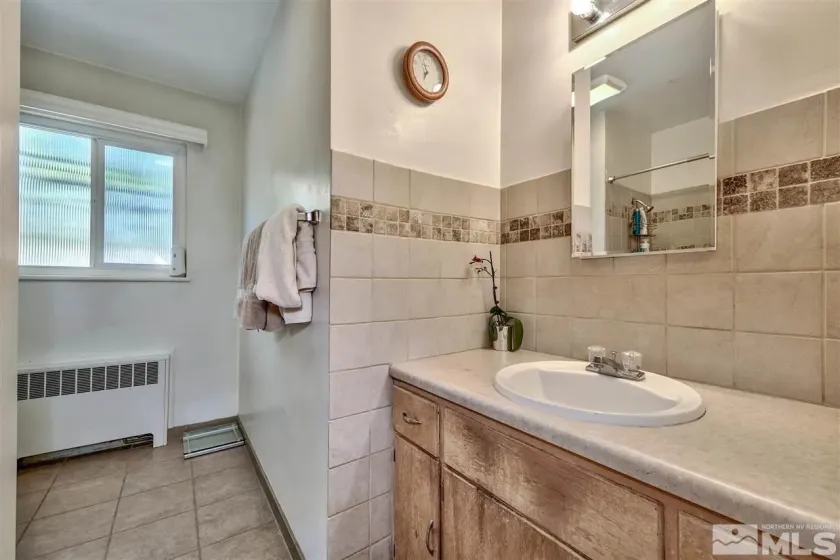 1144 Buena Vista, Reno, Nevada 89503, 4 Bedrooms Bedrooms, ,2 BathroomsBathrooms,Residential,Residential,Buena Vista,0,260011835