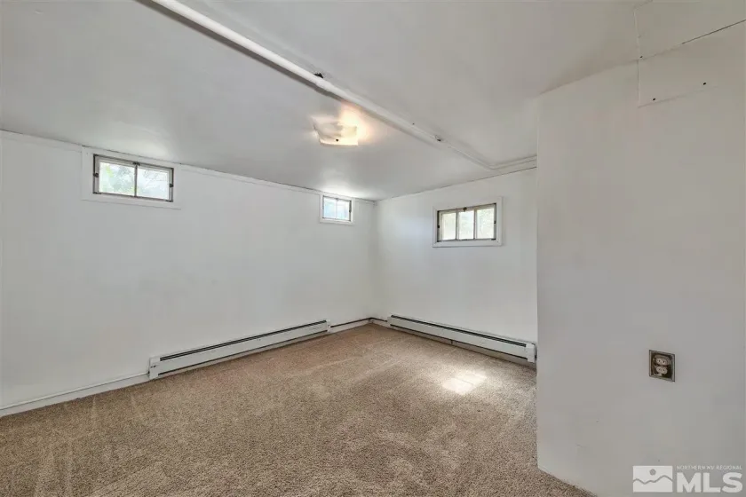 1144 Buena Vista, Reno, Nevada 89503, 4 Bedrooms Bedrooms, ,2 BathroomsBathrooms,Residential,Residential,Buena Vista,0,260011835
