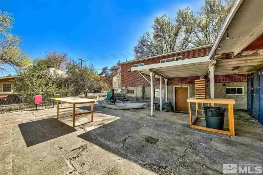 1144 Buena Vista, Reno, Nevada 89503, 4 Bedrooms Bedrooms, ,2 BathroomsBathrooms,Residential,Residential,Buena Vista,0,260011835
