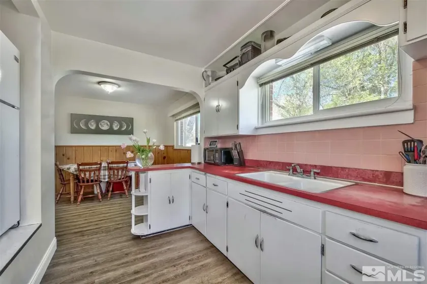 1144 Buena Vista, Reno, Nevada 89503, 4 Bedrooms Bedrooms, ,2 BathroomsBathrooms,Residential,Residential,Buena Vista,0,260011835