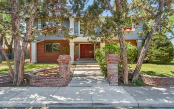 1945 Lakeside, Reno, Nevada 89509, 3 Bedrooms Bedrooms, ,3 BathroomsBathrooms,Residential,Residential,Lakeside,0,260011839