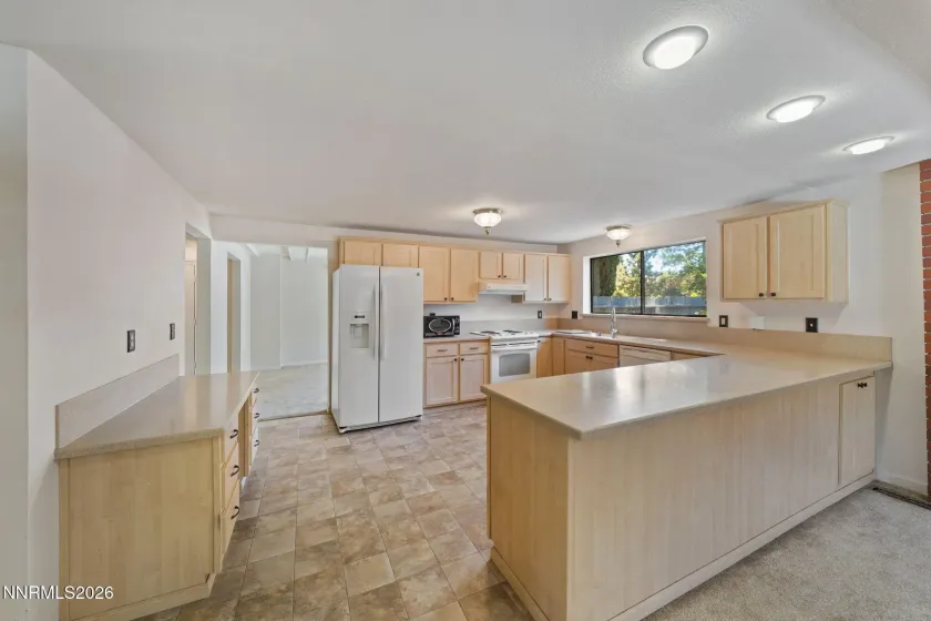 1945 Lakeside, Reno, Nevada 89509, 3 Bedrooms Bedrooms, ,3 BathroomsBathrooms,Residential,Residential,Lakeside,0,260011839